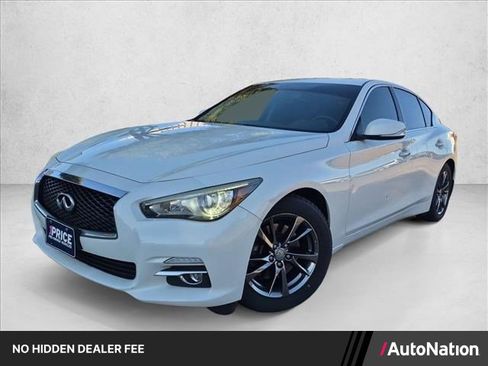 Used 2017 INFINITI Q50 Signature Edition w/ All Weather Package (L93) AWD/4WD image 1