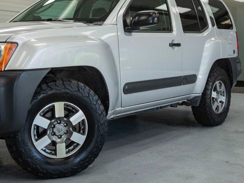 Used 2011 Nissan Xterra PRO-4X w/ Pro-4x Leather Pkg AWD/4WD image 12