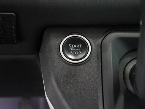 Used 2021 Land Rover Defender 110 SE AWD/4WD image 18
