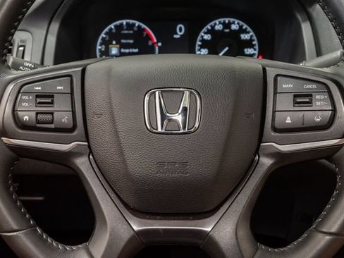 Used 2025 Honda Ridgeline RTL image 13