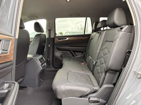 New 2026 Volkswagen Atlas SE FWD image 13