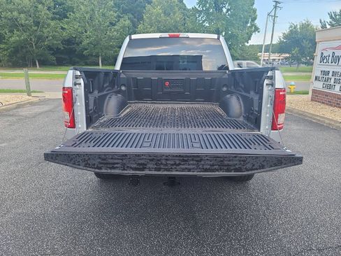 Used 2017 Ford F150 XLT AWD/4WD image 8