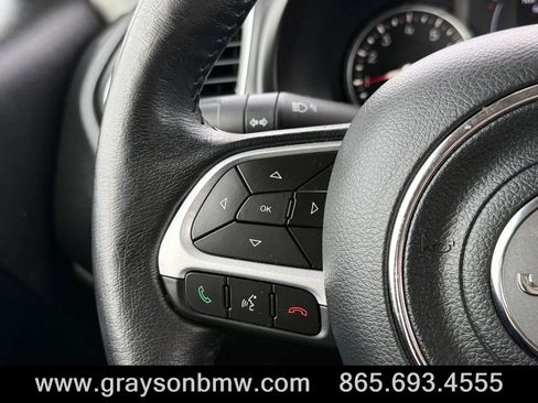 Used 2020 Jeep Renegade Latitude w/ Cold Weather Group image 16