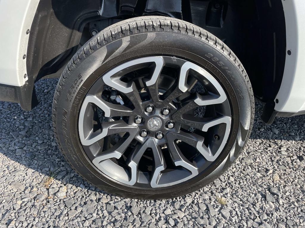 Used 2025 RAM 1500 Limited AWD/4WD image 24