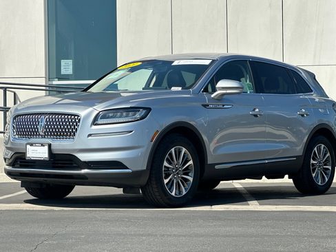 Certified 2021 Lincoln Nautilus FWD image 7