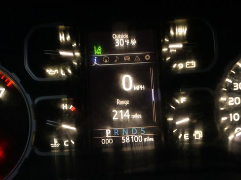 Used 2020 Toyota Tundra Limited image 30