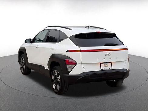 Used 2025 Hyundai Kona SEL image 11