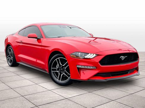 Used 2022 Ford Mustang Premium image 2