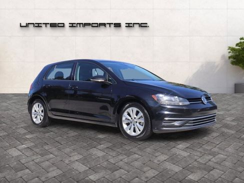 Used 2021 Volkswagen Golf 4-Door FWD image 9