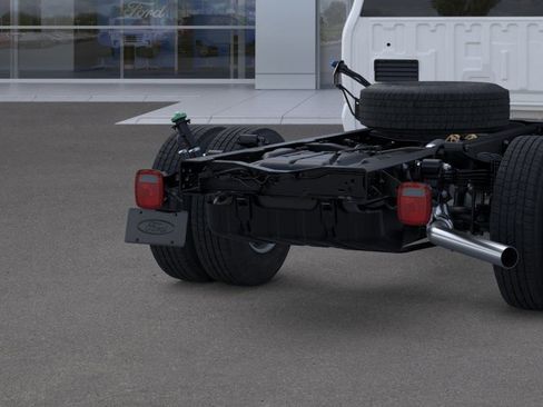 New 2026 Ford F350 XL w/ XL Chrome Package image 21