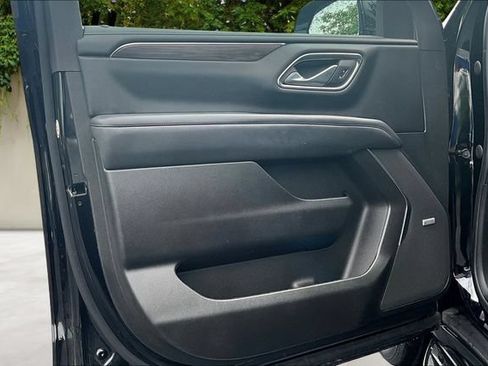 Used 2023 Chevrolet Tahoe LT w/ Luxury Package AWD/4WD image 19