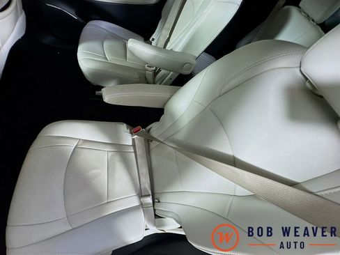 Used 2023 Buick Enclave Essence w/ Experience Buick Package AWD/4WD image 31