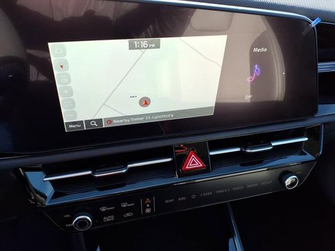 New 2025 Kia Niro Wind image 22