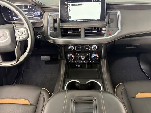 Used 2023 GMC Yukon AT4 w/ AT4 Premium Package AWD/4WD image 15