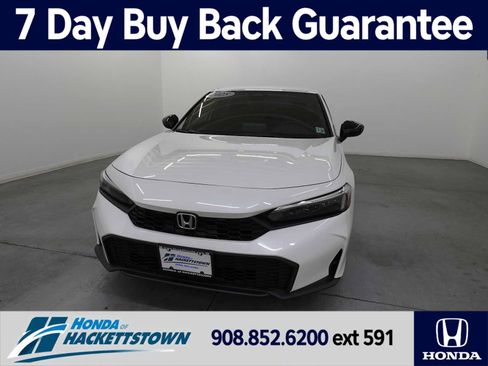 Used 2025 Honda Civic Sport image 1
