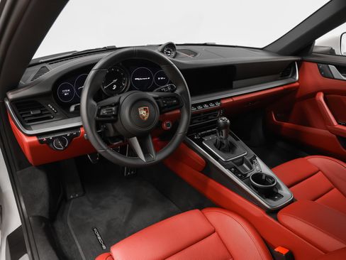 Certified 2024 Porsche 911 Carrera S RWD image 59