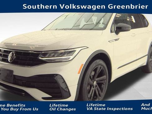 Used 2023 Volkswagen Tiguan SE R-Line AWD/4WD image 1