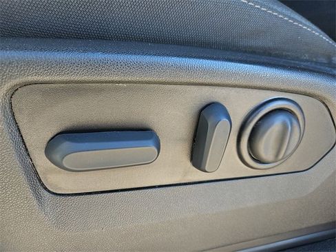 Used 2023 Chevrolet Silverado 2500 LT w/ Convenience Package image 14