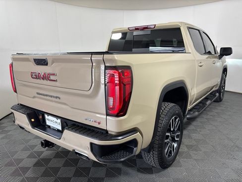 Used 2023 GMC Sierra 1500 AT4 w/ Technology Package AWD/4WD image 5