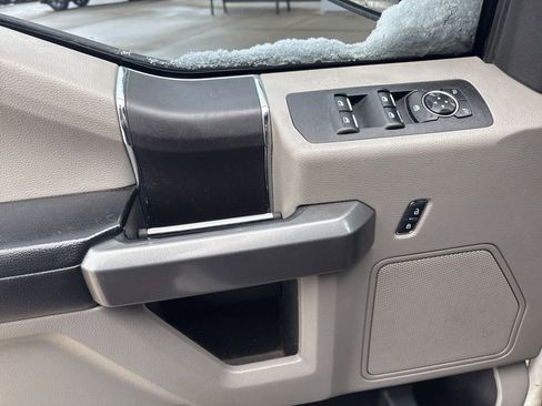 Used 2016 Ford F150 XLT image 9