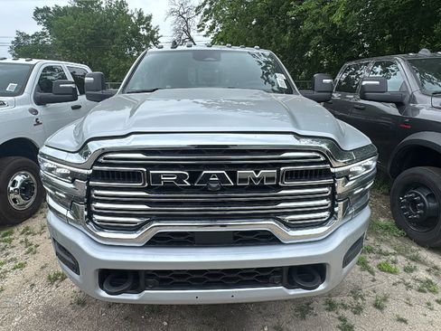 New 2026 RAM 5500 4x4 Crew Cab w/ Laramie Trim Package image 2