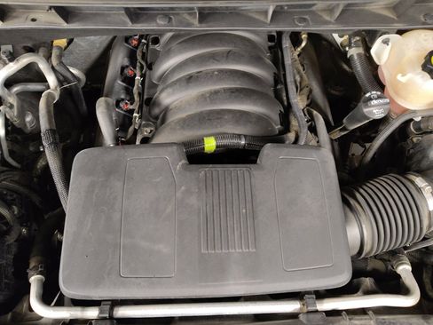 Used 2020 Chevrolet Silverado 1500 LT image 30