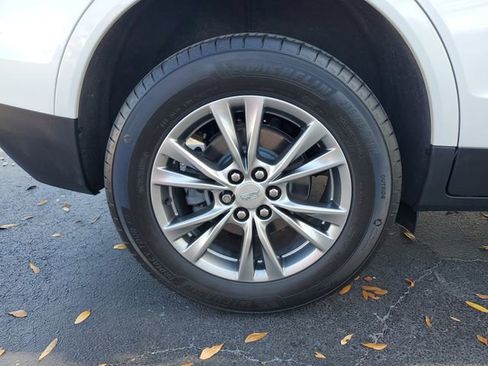 Used 2022 Cadillac XT5 Premium Luxury image 5