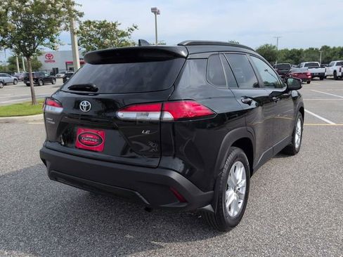 Certified 2023 Toyota Corolla Cross LE FWD image 4