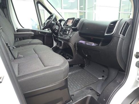 Used 2023 RAM ProMaster 2500 w/ Driver Convenience Group image 4