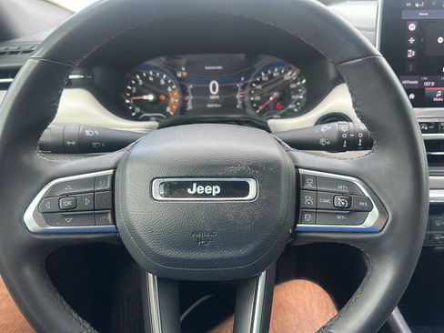 Used 2023 Jeep Compass Limited AWD/4WD image 12