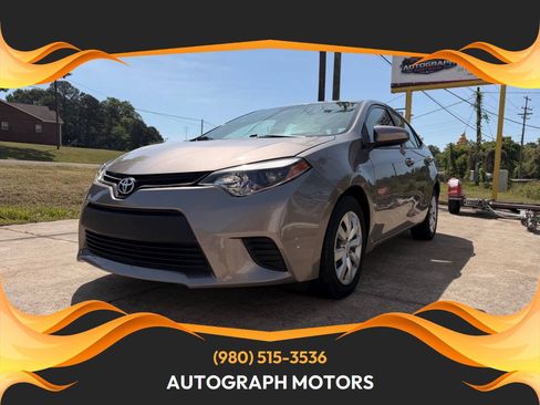 Used 2014 Toyota Corolla FWD image 3
