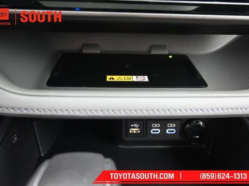 Used 2023 Toyota Highlander Limited w/ Protection Package #3 (TMS) AWD/4WD image 21