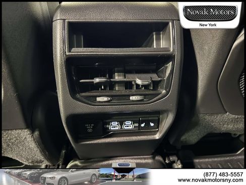 Used 2023 Jeep Grand Cherokee Limited AWD/4WD image 15