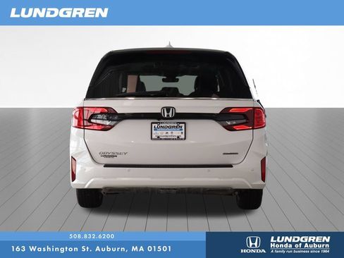 Used 2025 Honda Odyssey Touring image 35