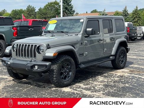 Used 2022 Jeep Wrangler Unlimited Sahara AWD/4WD image 1