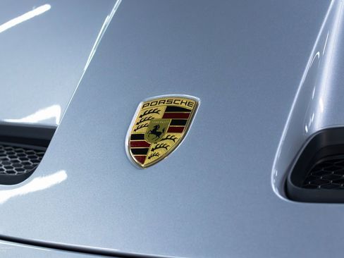 Used 2022 Porsche 911 GT3 image 4