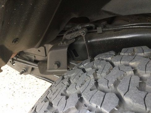 Used 2003 HUMMER H2 w/ Preferred Equipment Group image 47