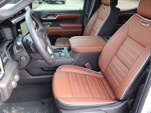 New 2026 GMC Sierra 1500 Denali Ultimate image 13