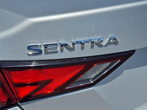 Used 2022 Nissan Sentra SV FWD image 22