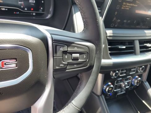 Used 2024 GMC Yukon XL SLT w/ SLT Luxury Package RWD image 27