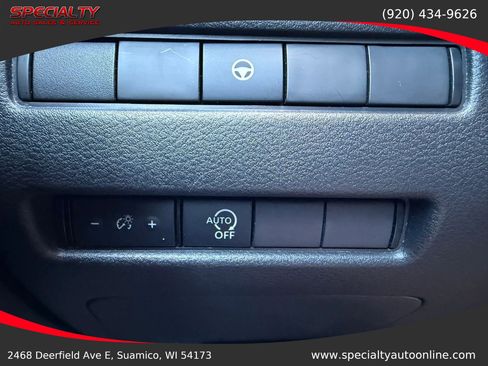 Used 2023 Nissan Rogue SV AWD/4WD image 28