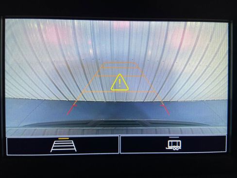 Used 2022 Chevrolet Suburban LS image 14