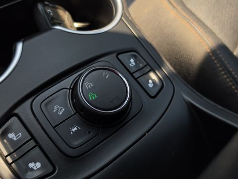 Used 2020 GMC Terrain SLT w/ Preferred Package AWD/4WD image 27