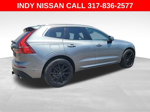 Used 2018 Volvo XC60 T5 Momentum w/ Vision Package AWD/4WD image 16