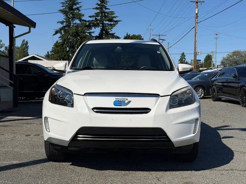 Used 2014 Toyota RAV4 EV FWD image 9