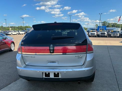 Used 2010 Lincoln MKX AWD image 6