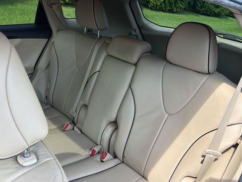 Used 2012 Toyota Venza Limited FWD image 30