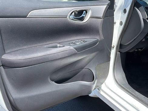 Used 2015 Nissan Sentra SV w/ Style Package FWD image 23