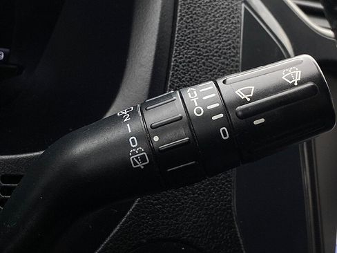 Certified 2018 Ford Explorer XLT w/ Equipment Group 202A image 45