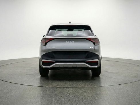 Used 2025 Kia Sportage LX image 6